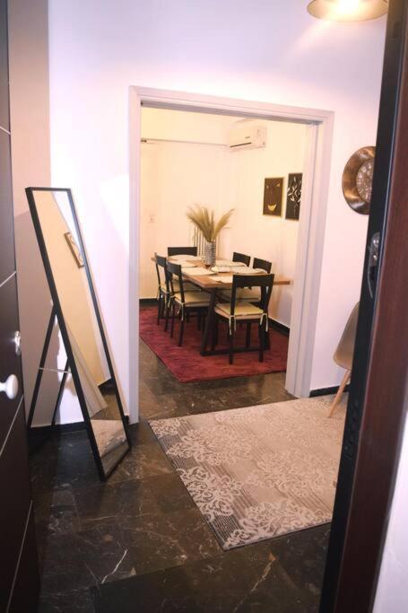 Lovely,Central, Spacious 2-Bedrooms Apartment El Pireo Exterior foto